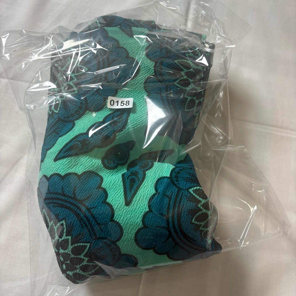 LuLaRoe Cassie Skirt XL Teal Mandala Geometric Pencil Skirt Stretch Work Office - Picture 5 of 5